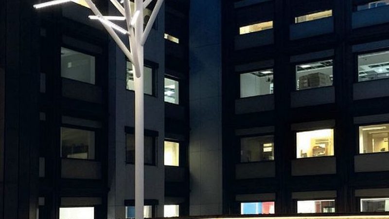 智能照明灯具：定制与批发的奥秘**
